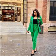 A niños y niñas en edad escolar que necesiten apoyo con sus tareas, refuerzo en asignaturas acompañamiento después del colegio.